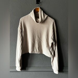 Altar’d State Off-White Boxy Cropped Ribbed Turtleneck Sweater | Size M